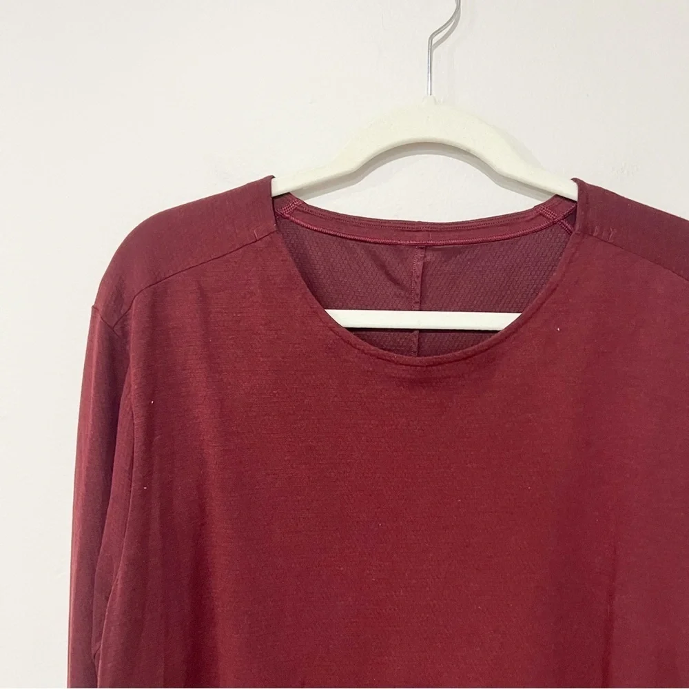 lululemon athletica stylish burgundy